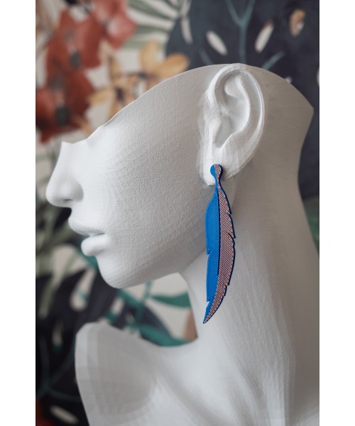 Plumas